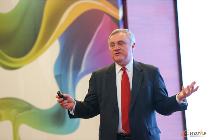  IBM全球执行副总裁Steve Mills