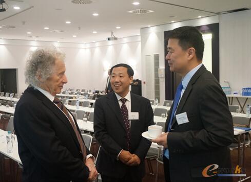图4 Charles Hirsch教授、隋俊友先生、单肖文博士（由左至右）