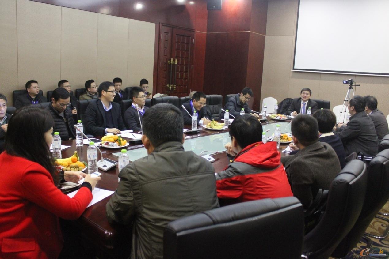 图6 CIO围炉夜话
