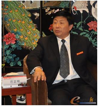 盱眙职业教育集团董事长兼党委书记巴正明接受记者采访