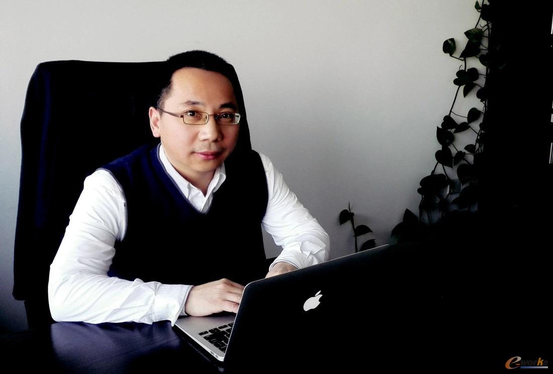 石龙——易往信息副总经理