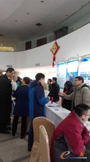 图2 联盟成员互相交流