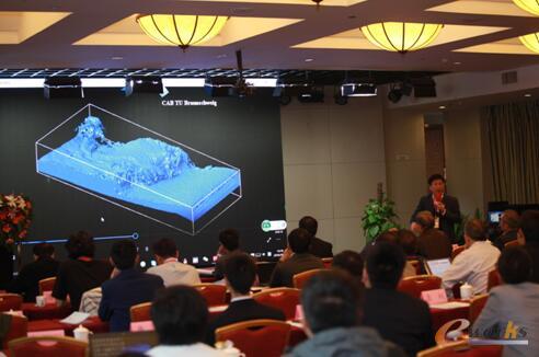 国家超算广州中心前主任/中山大学教授袁学锋所做的《云超算加速制造创新》的演讲