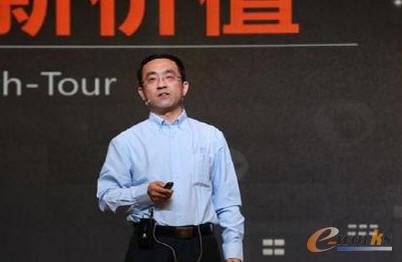 华三通信杭州办事处主任张彦兴在会上进行演讲