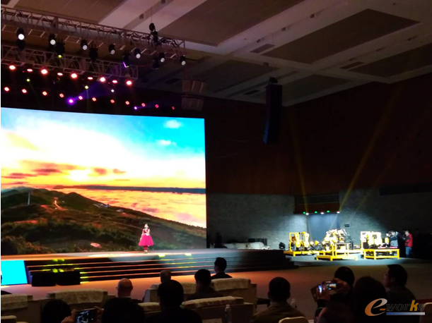 机器人乐队现场表演