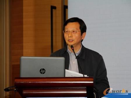 图2 江苏省经济和信息化委员会党组成员、副主任胡学同