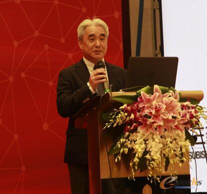 图：三菱电机（中国）有限公司上海分公司总经理兼武汉分公司总经理兼综合协同营业部部长穎川刚志发表主题演讲