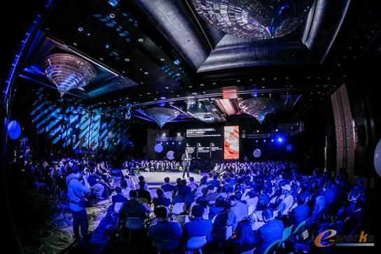 2018 IBM人工智能与数字化重塑行动日大会现场