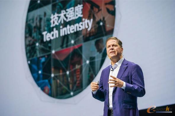 微软公司资深副总裁，大中华区董事长兼首席执行官柯睿杰