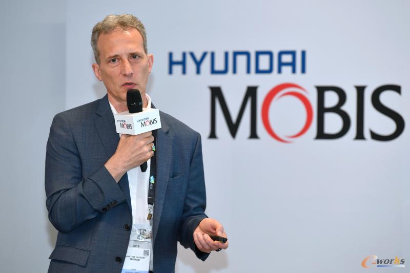 现代摩比斯副总裁、AV系统开发中心负责人Gregory Baratoff常务