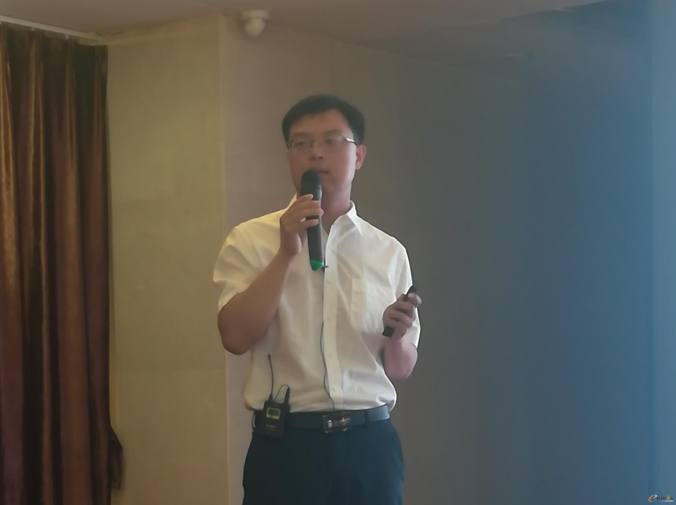 国家智能铸造产业创新中心副总经理,智能制造研究院院长刘轶