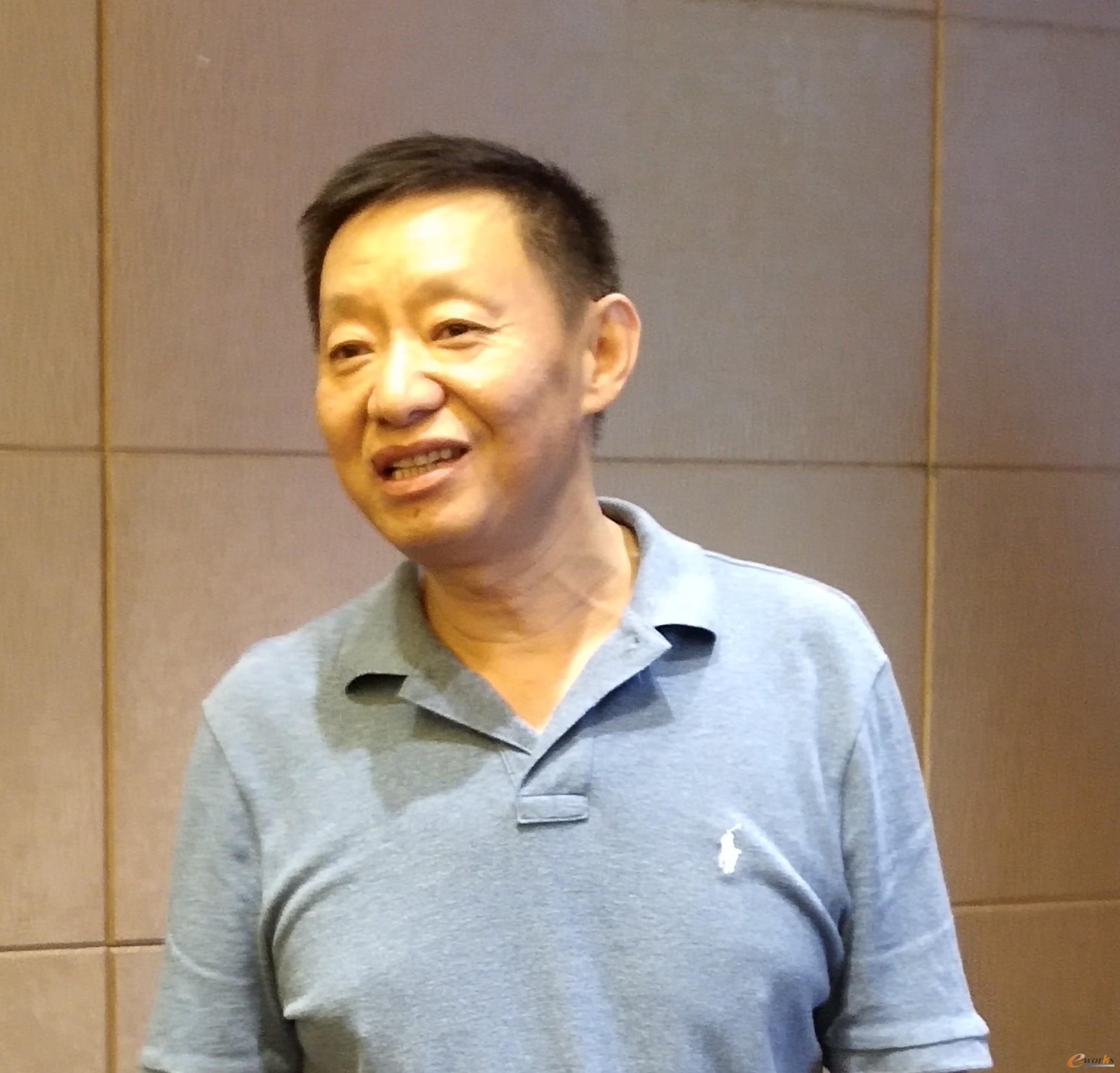 华中科技大学机械与工程学院 胡有民