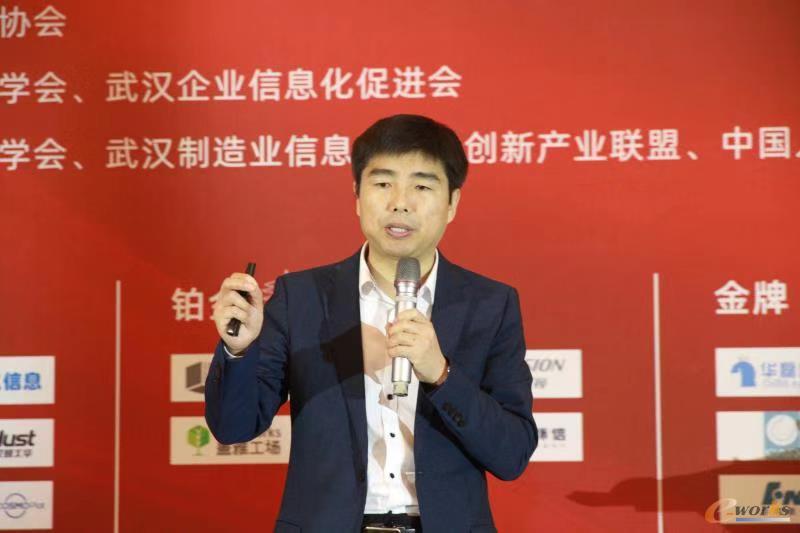 徐工信息创始人、CEO 张启亮