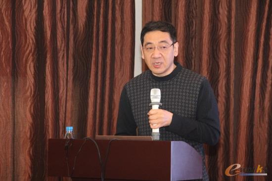 北京航空航天大学自动化学院教授、博士生导师张霖