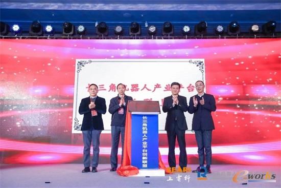 多项重大发布，成果颇丰