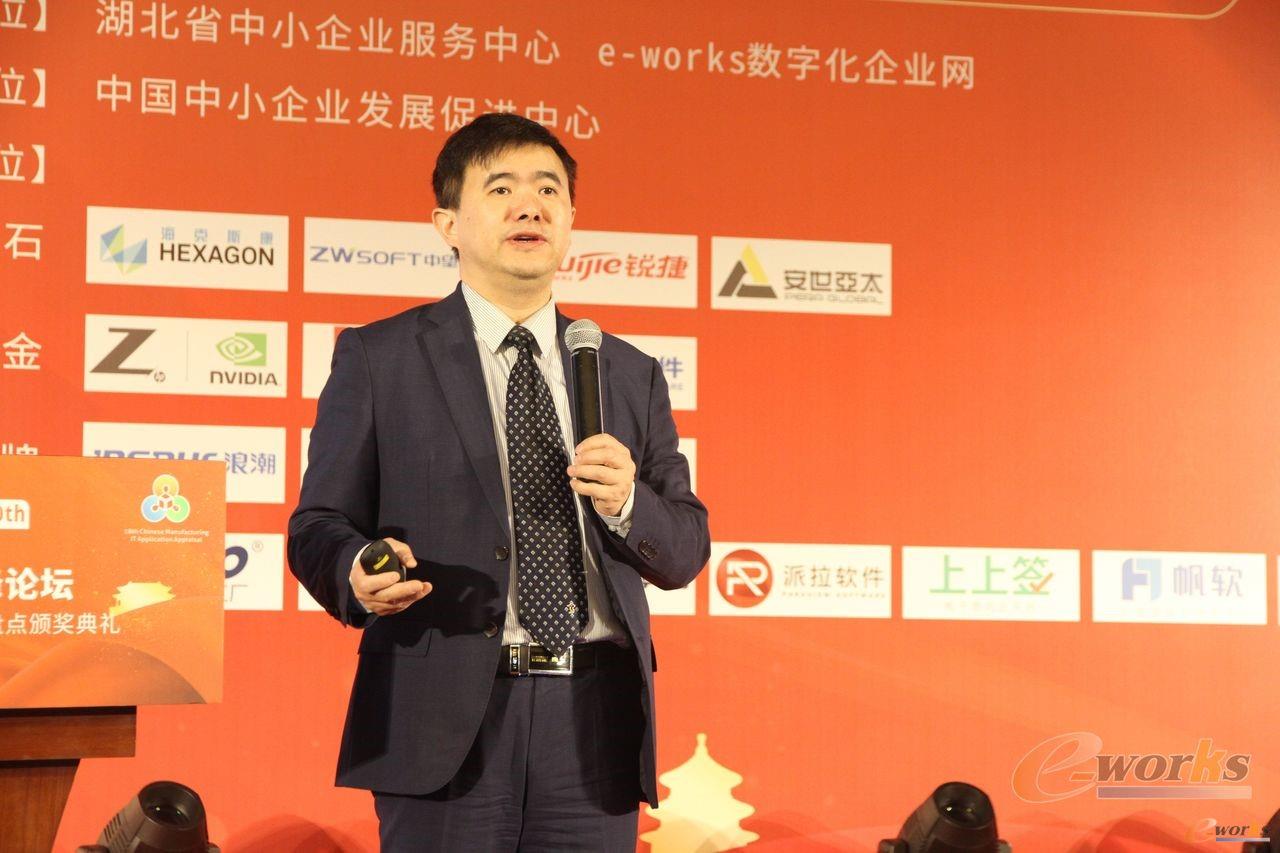 e-works总编黄培博士