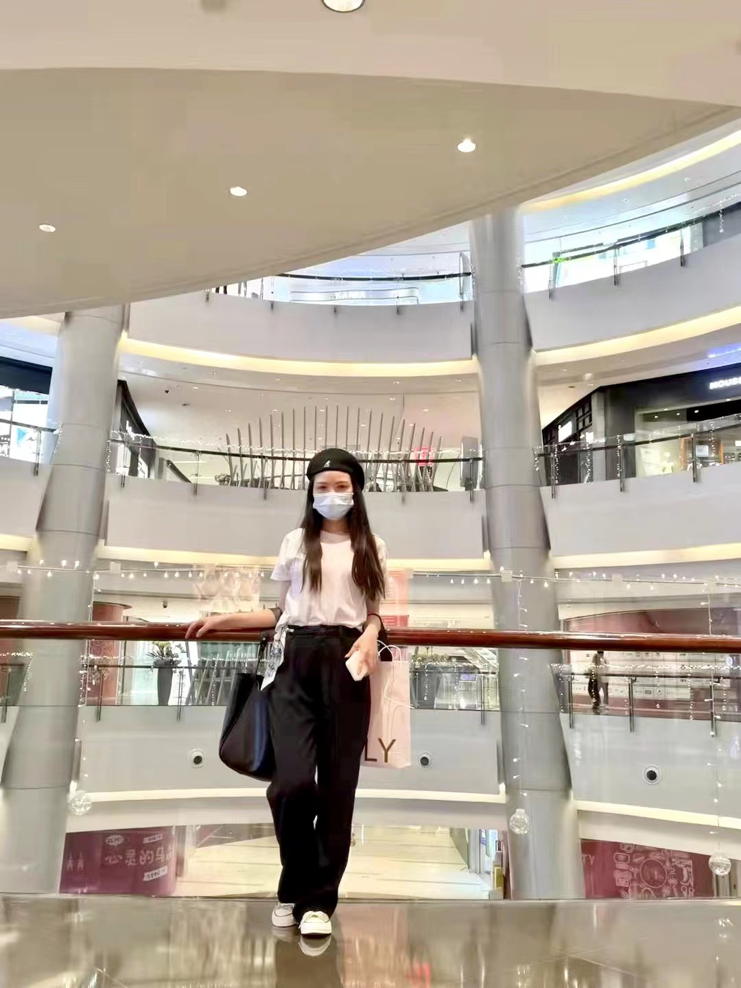 吴婕