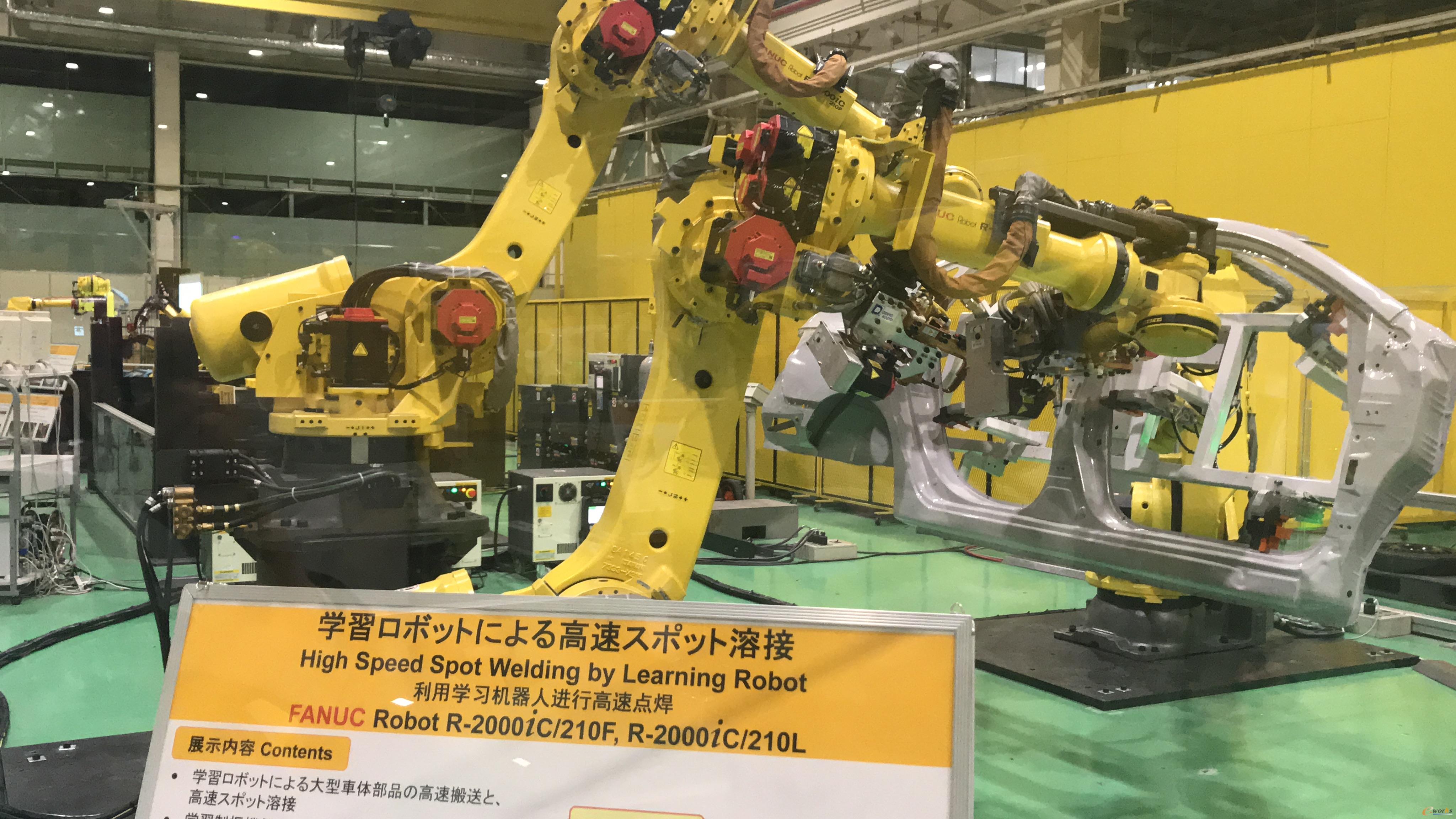 FANUC展示的机器人