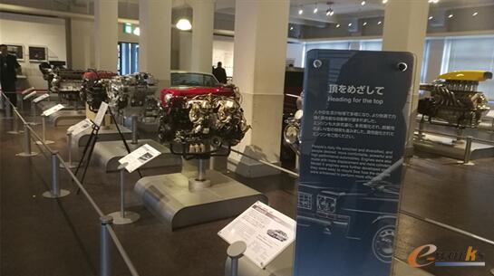 日产博物馆中展示的发动机