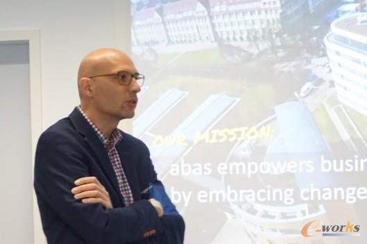 abas CEO Baris Ergun