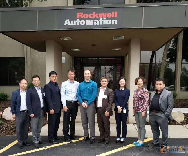 考察团在罗克韦尔自动化公司合影 