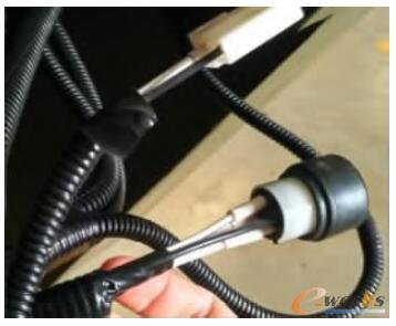 灯具所用插接件