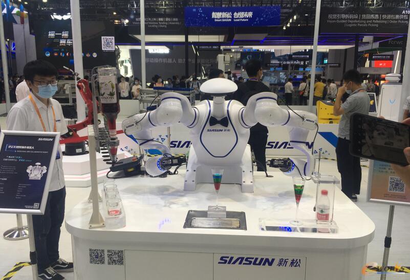 双臂协作机器人