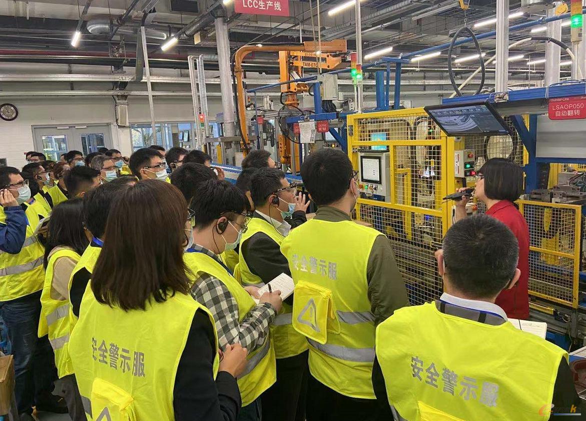 考察团参观丹佛斯商用压缩机中国(天津)工厂
