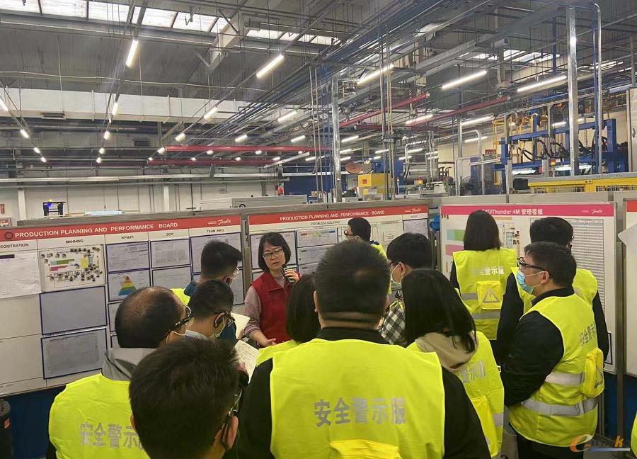 考察团参观丹佛斯商用压缩机中国(天津)工厂