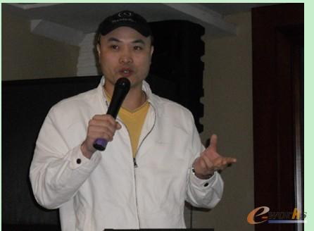 福州钜铨汽车配件资讯中心经理陈云