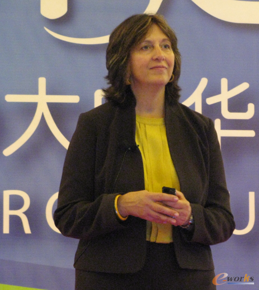 Pam女士在QAD中国用户大会上发表主题演讲
