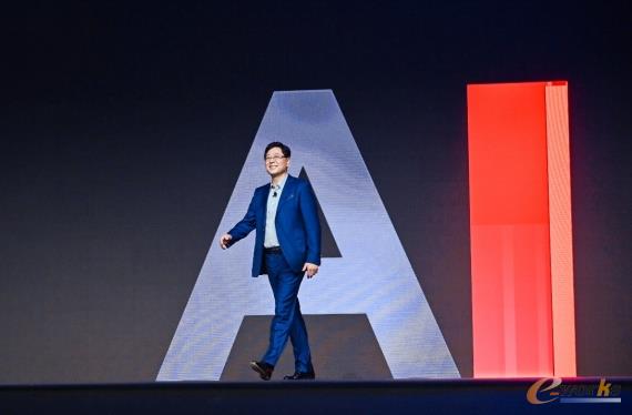 联想发布超级智能体矩阵，开启AI全面渗透人类生活新纪元