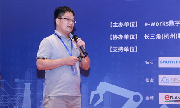 杨晓斐