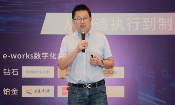 李伟