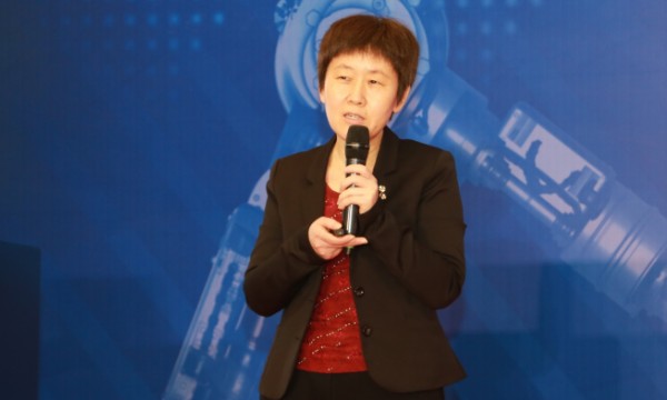 周智坚
