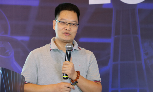 杨晓斐
