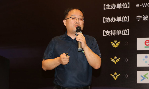 邢学斌