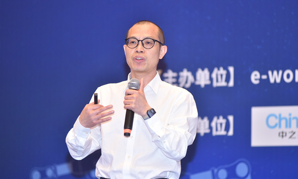 张斌
