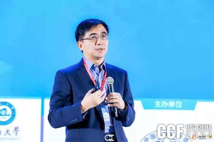 中国科学院院士、北京师范大学-香港浸会大学联合国际学院校长、教育部长江讲座教授、计算数学家汤涛