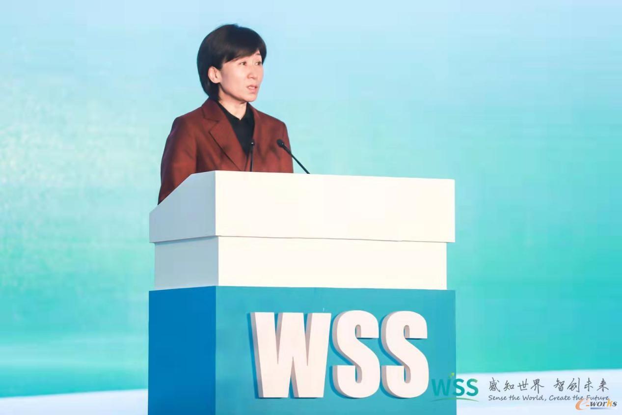 郑州市委副书记、市长侯红