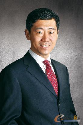 清华大学中国经济思想与实践研究院院长李稻葵