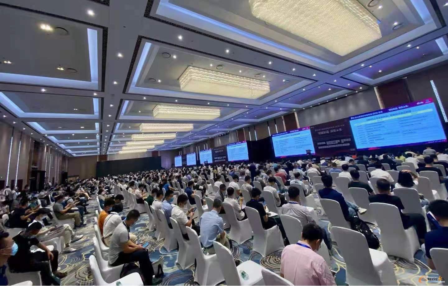 2021(第七届)国际智能制造(武汉)论坛大会盛况