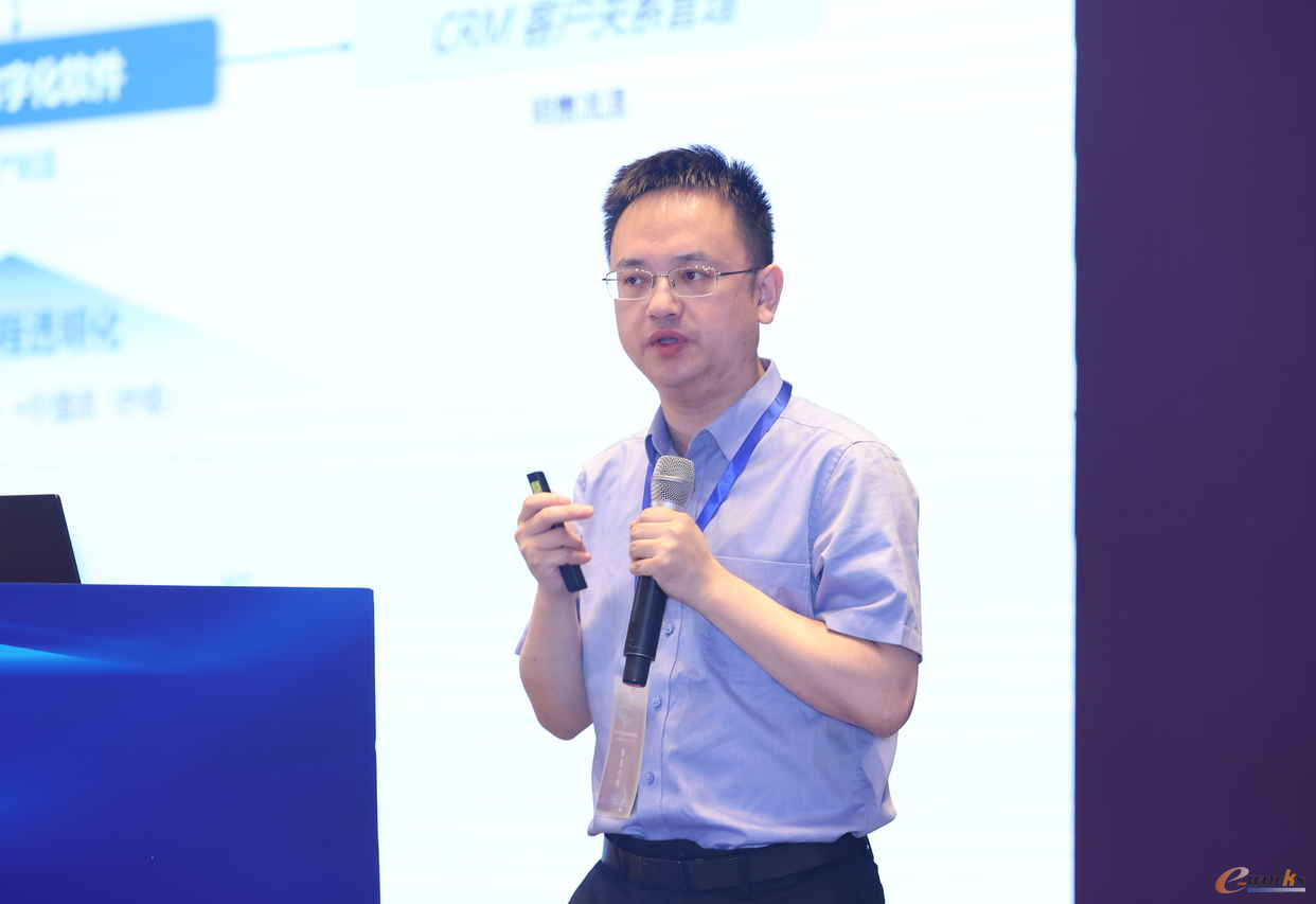 数益工联创始人、CEO 何盛华