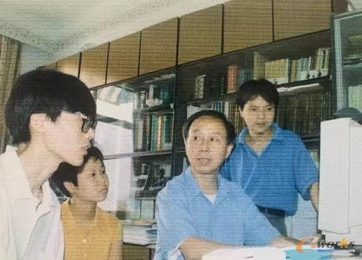 陈定方教授指导博士研究生（2020年）