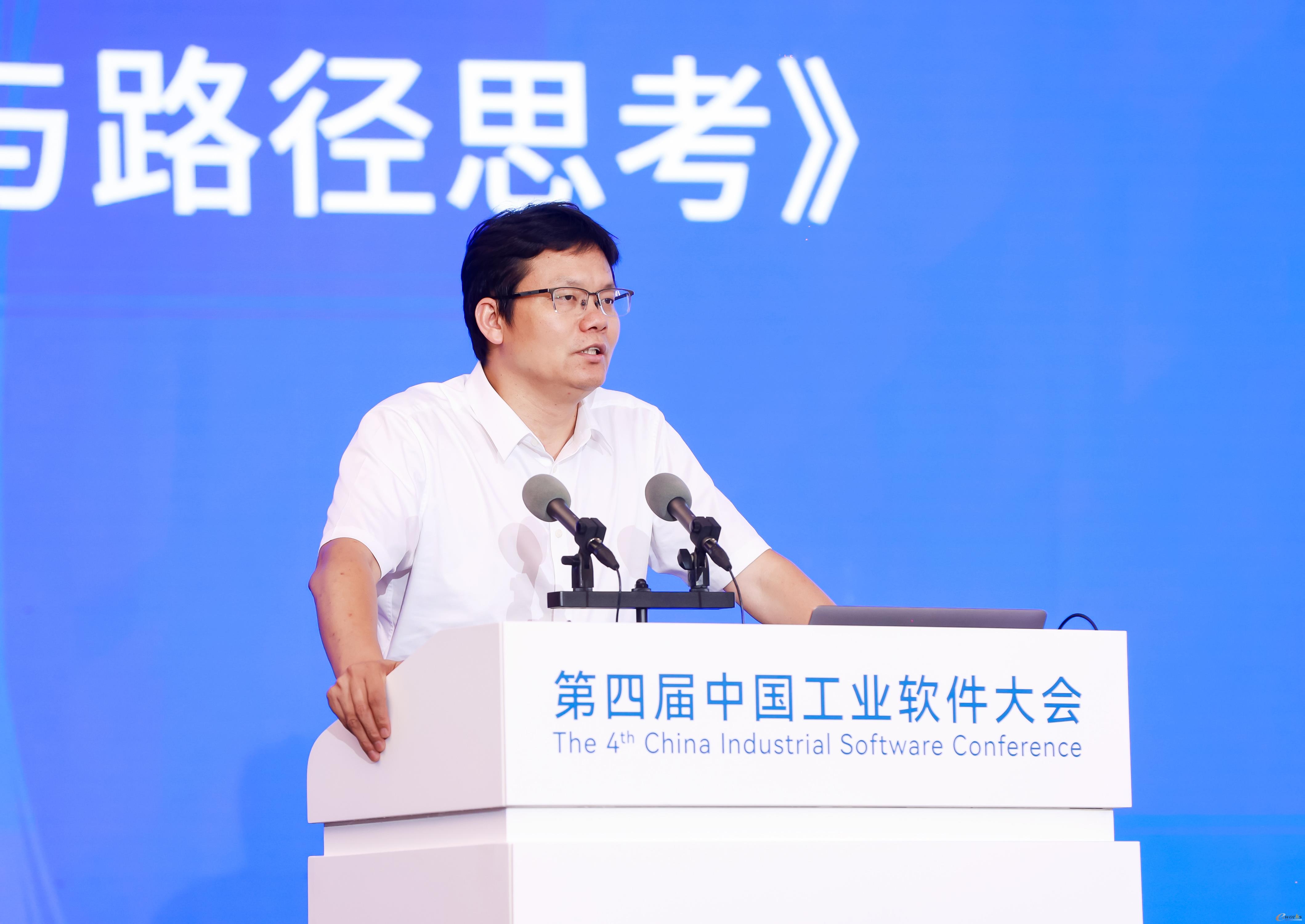 重庆大学科学技术发展研究院院长曹华军