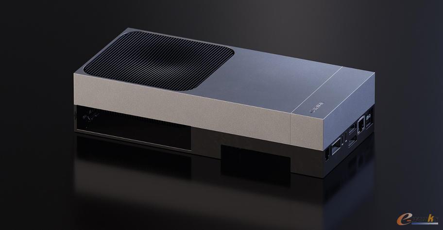 NVIDIA Jetson IGX Thor 开发者套件 Mini 版