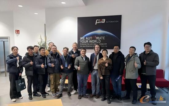 e-works考察团在PIA Automation合影