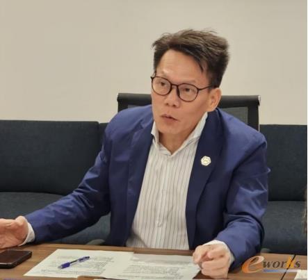新加坡制造商总会总裁麦荣良先生