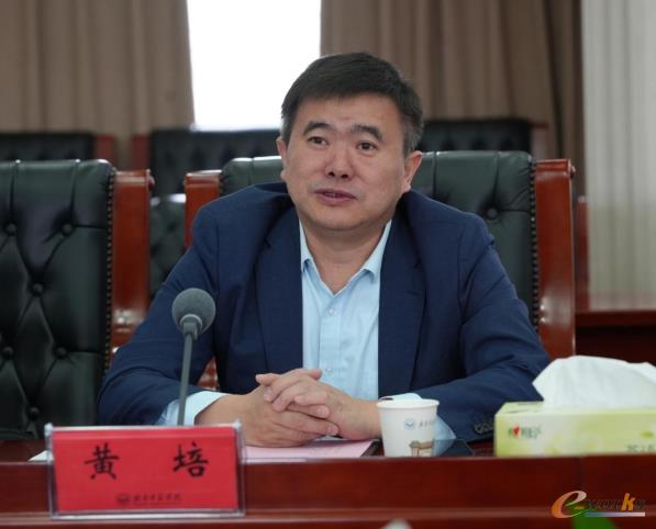 e-works首席执行官黄培