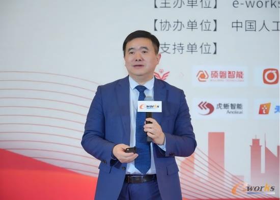 e-works CEO黄培博士主持圆桌讨论